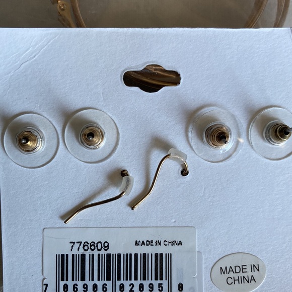 NWOT 3 pr. gt pierced earrings, rhinestones, bees, rose quartz. $19 - Picture 2 of 5